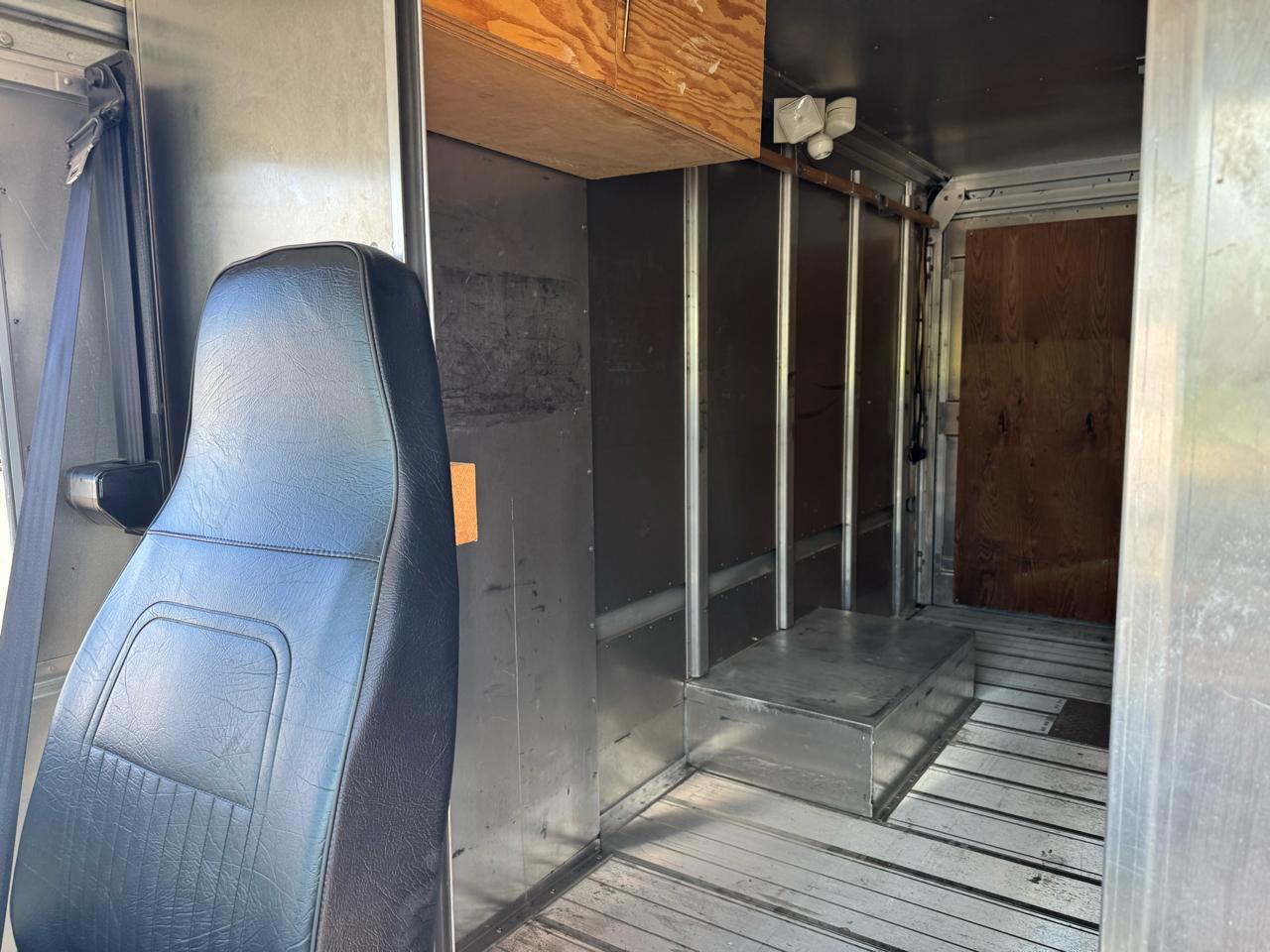 Ford Econoline Commercial Chassis  2012