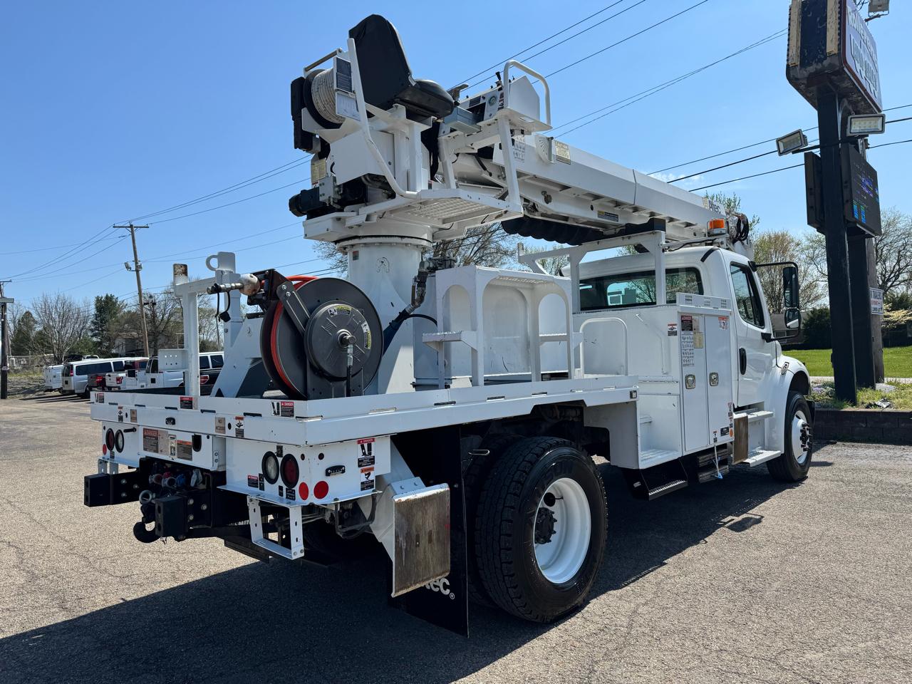 Freightliner M2 106  2019