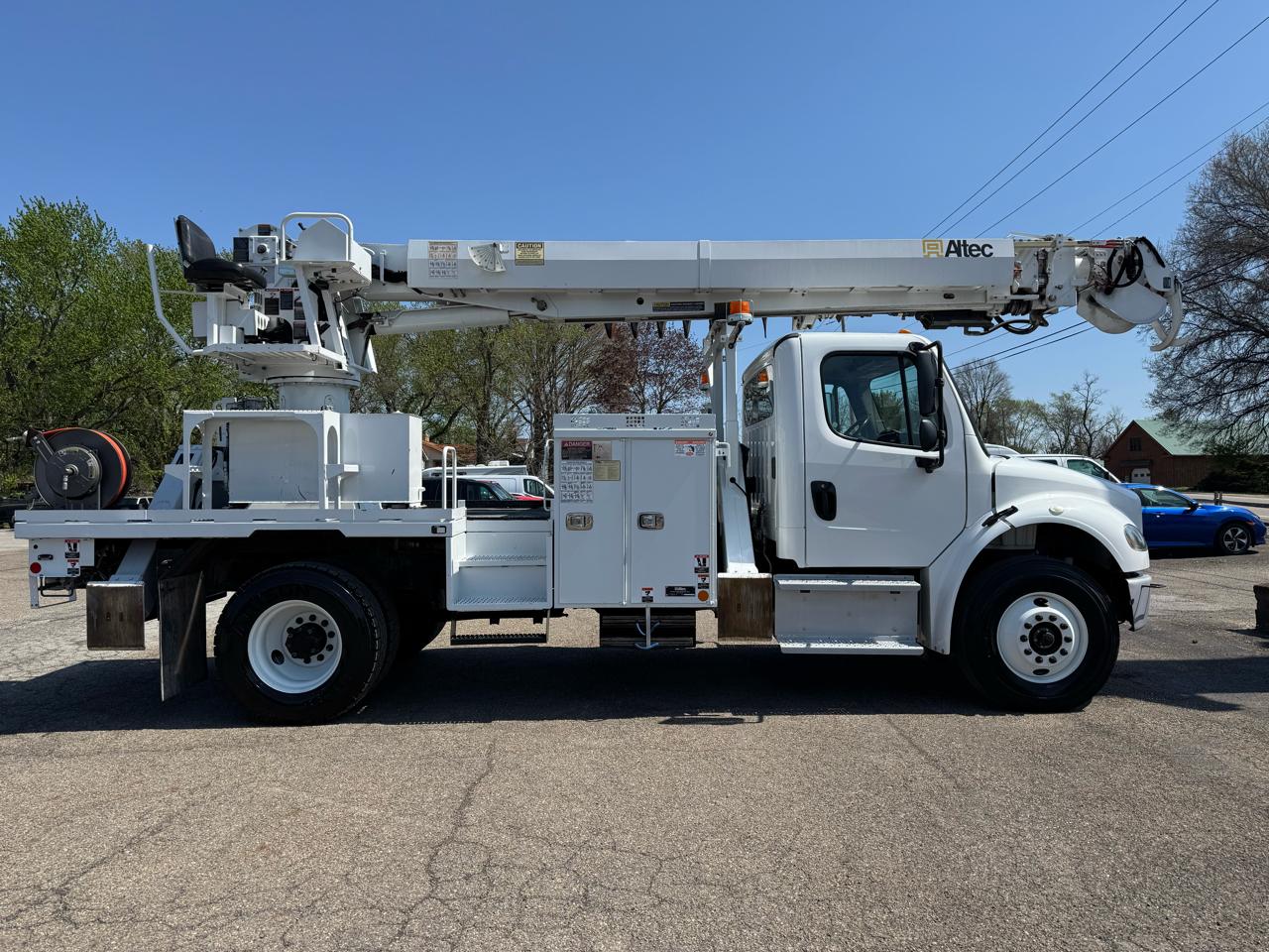 Freightliner M2 106  2019