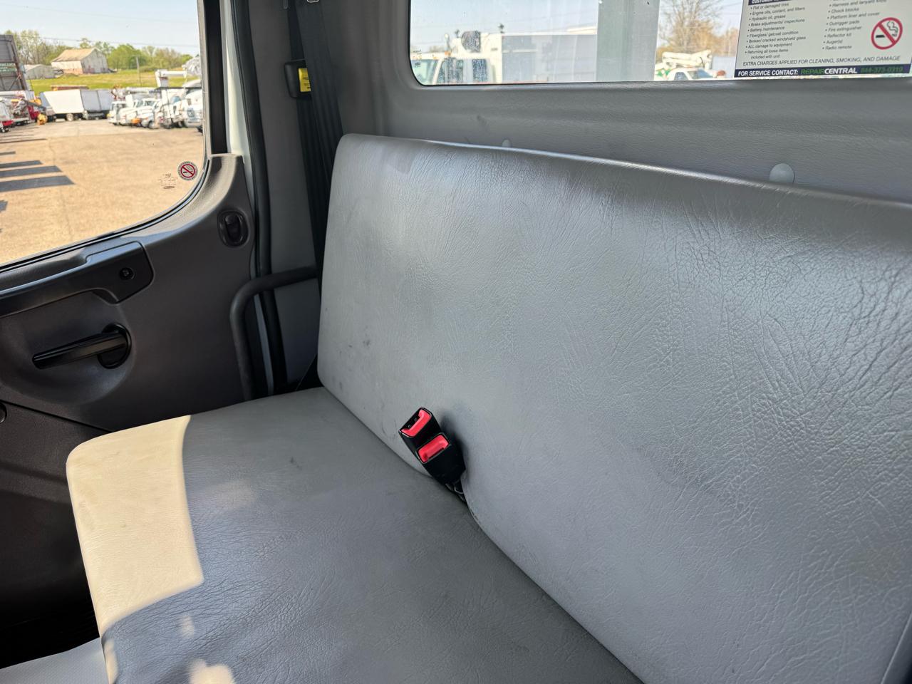 Freightliner M2 106  2019