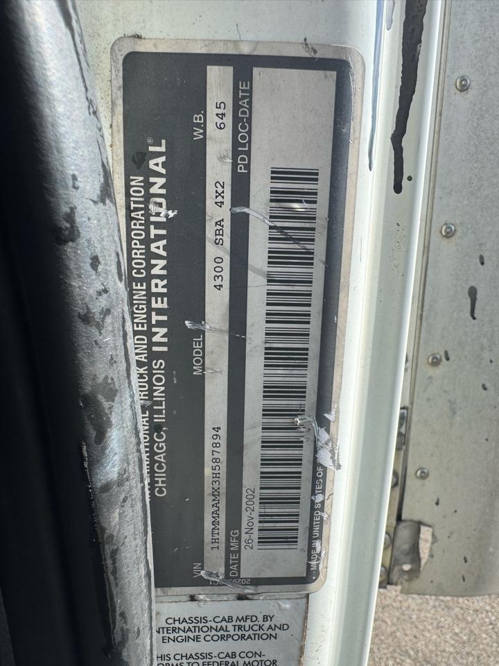 International 4300  2003