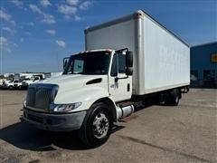 2003 International 4300 