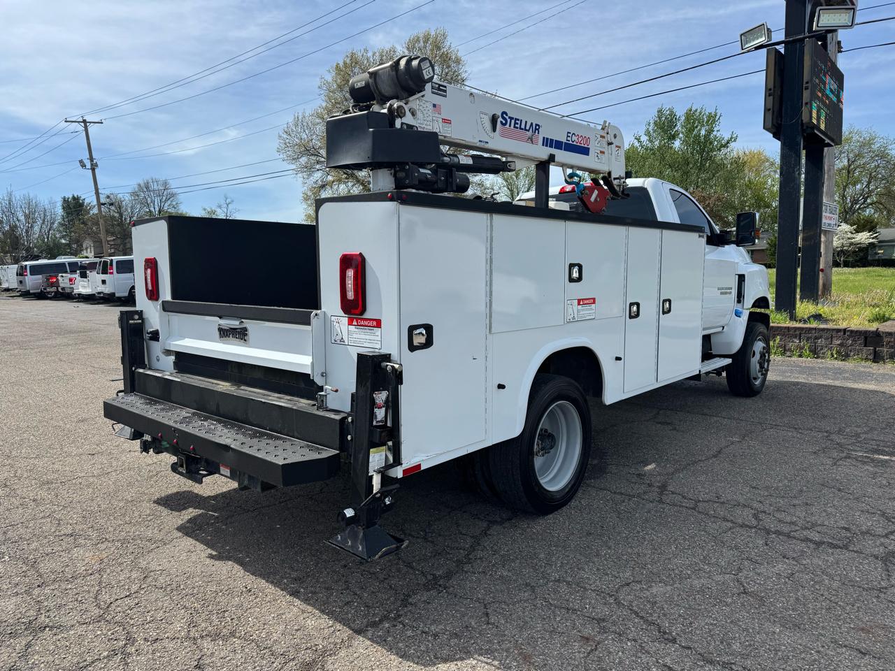 Chevrolet Silverado MD 4WD Reg Cab Work Truck 2022