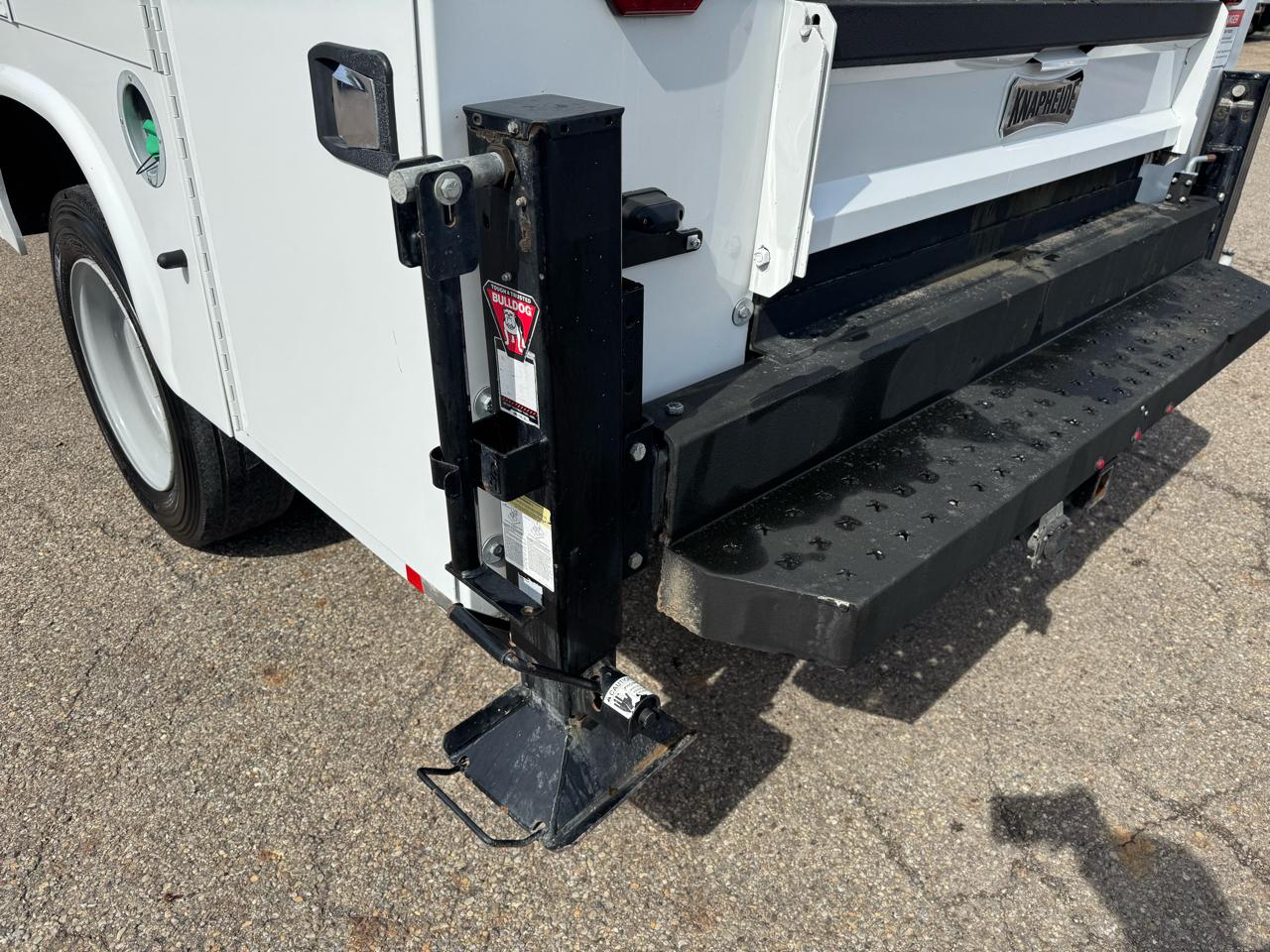 Chevrolet Silverado MD 4WD Reg Cab Work Truck 2022