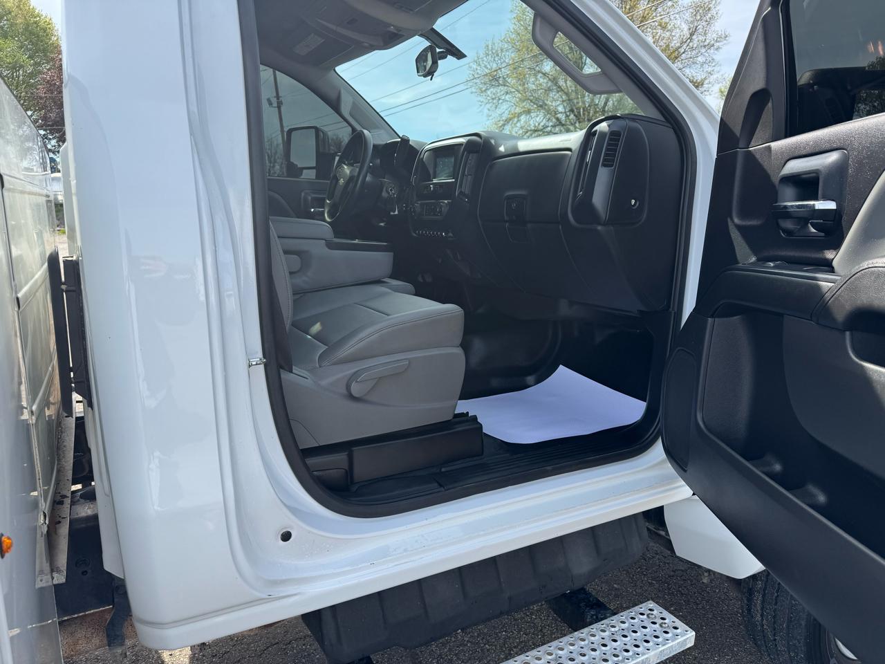 Chevrolet Silverado MD 4WD Reg Cab Work Truck 2022