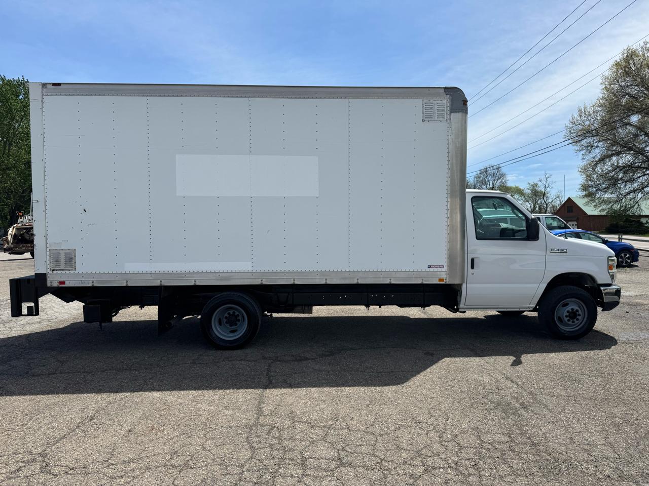Ford Econoline Commercial Cutaway E-450 Super Duty 176" DRW 2016