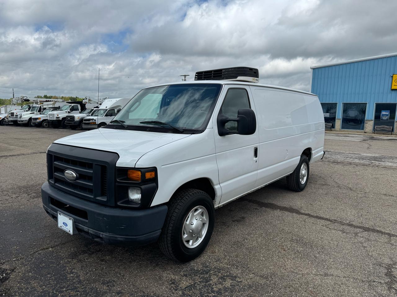 Ford Econoline Cargo Van E-150 Ext Commercial 2014