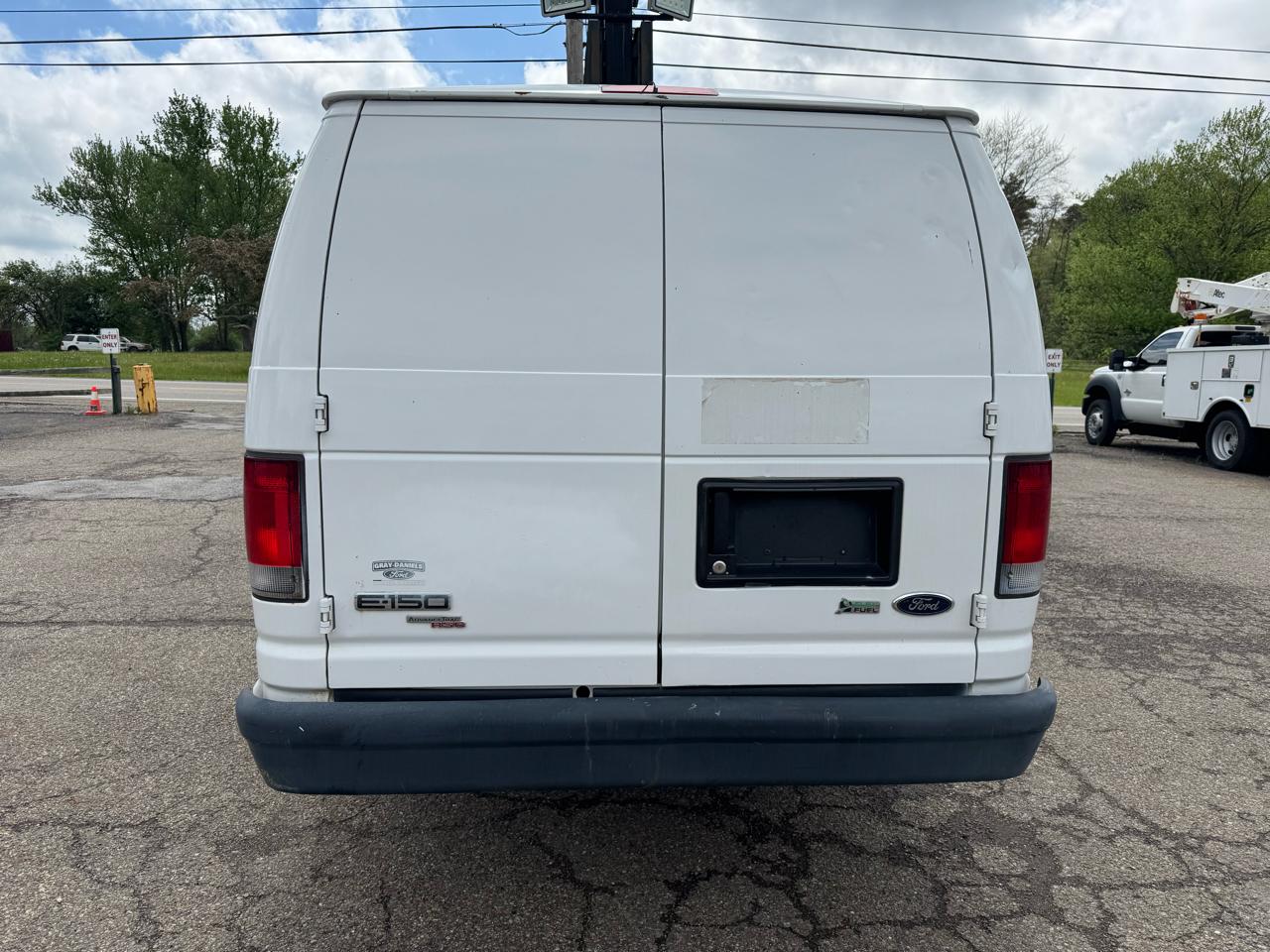 Ford Econoline Cargo Van E-150 Ext Commercial 2014