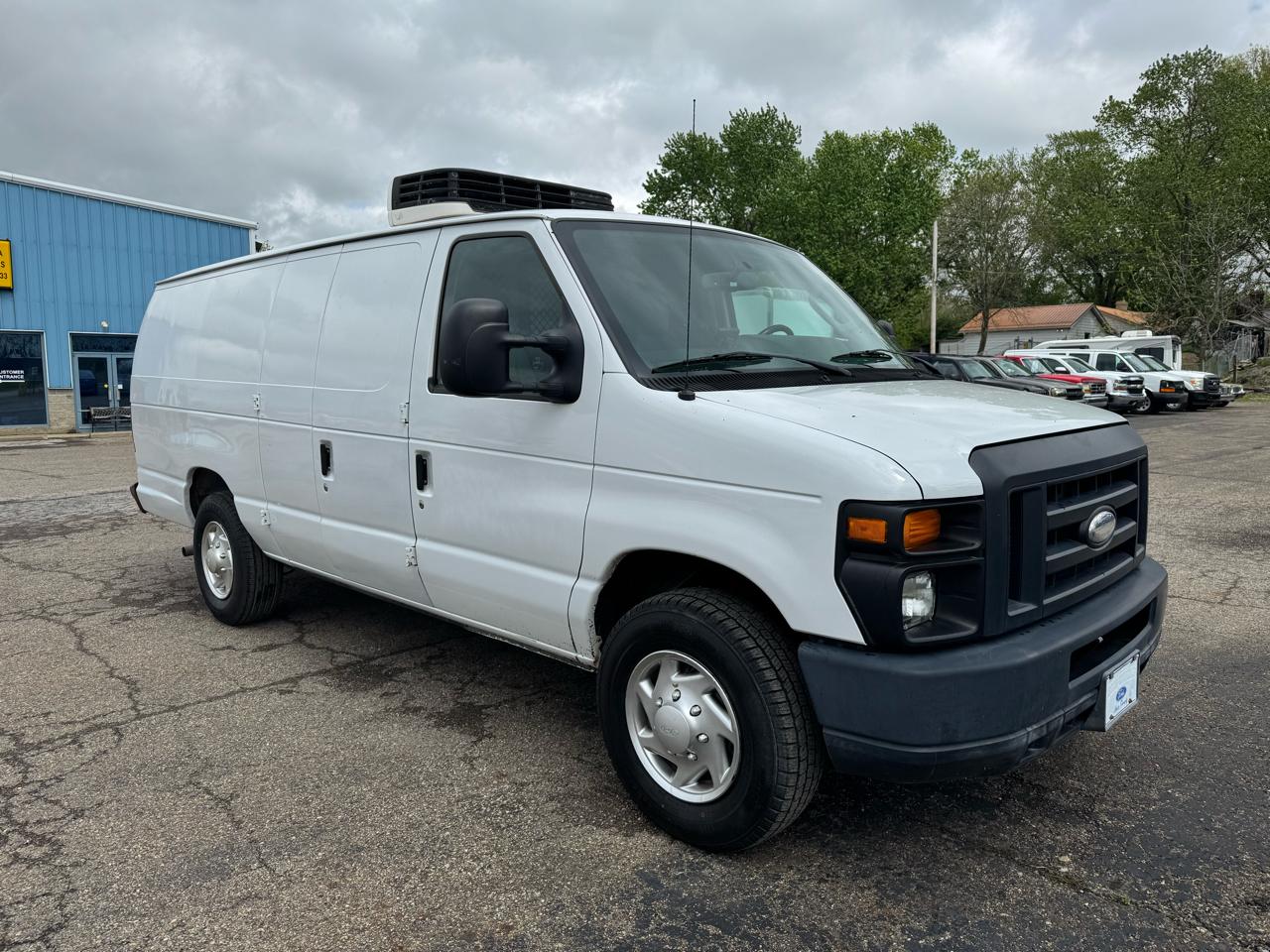 Ford Econoline Cargo Van E-150 Ext Commercial 2014