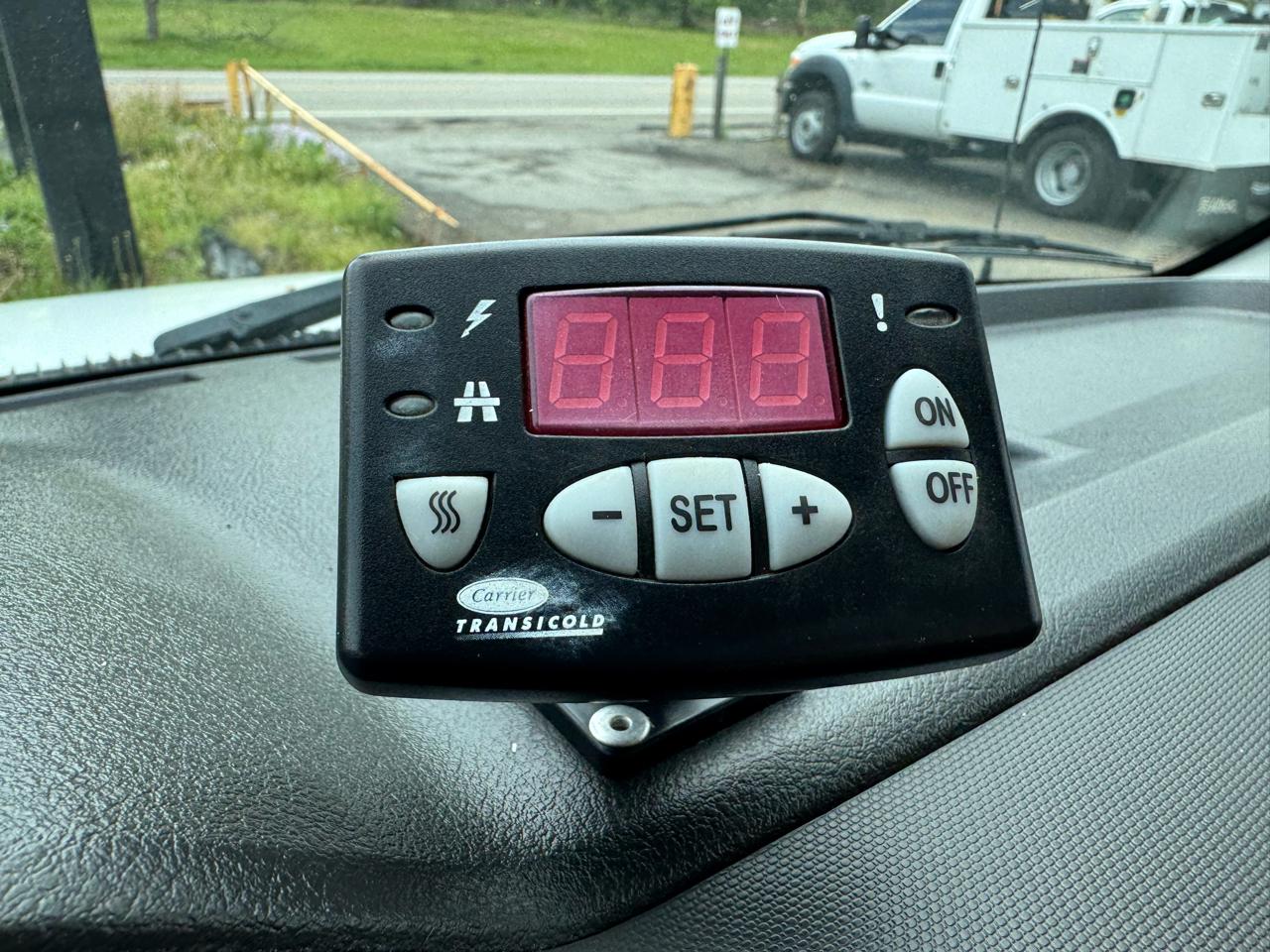 Ford Econoline Cargo Van E-150 Ext Commercial 2014