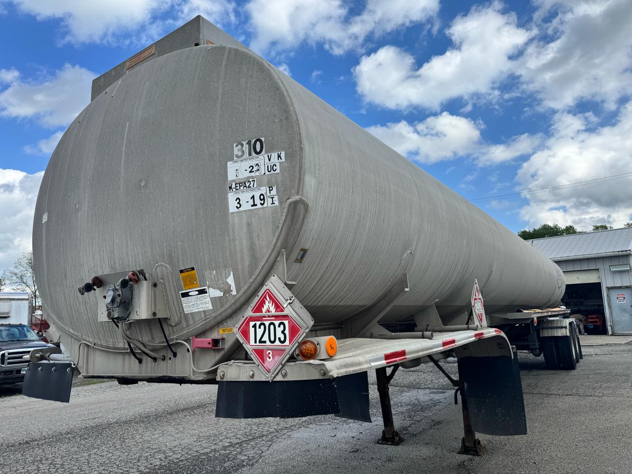 Fruehauf Trailer  1989