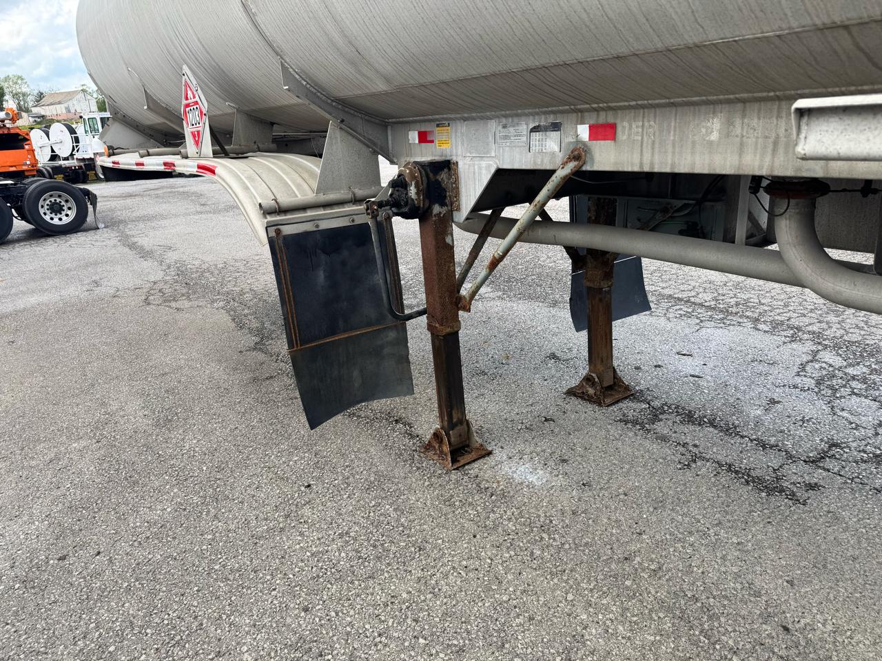 Fruehauf Trailer  1989