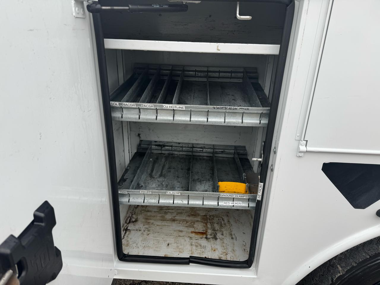 Ford Super Duty F-550 DRW XL 4WD Reg Cab 169" WB 84" CA 2019