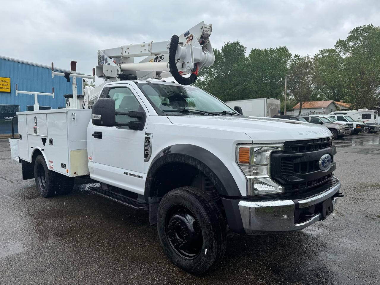 Ford Super Duty F-550 DRW XL 4WD Reg Cab 145" WB 60" CA 2020