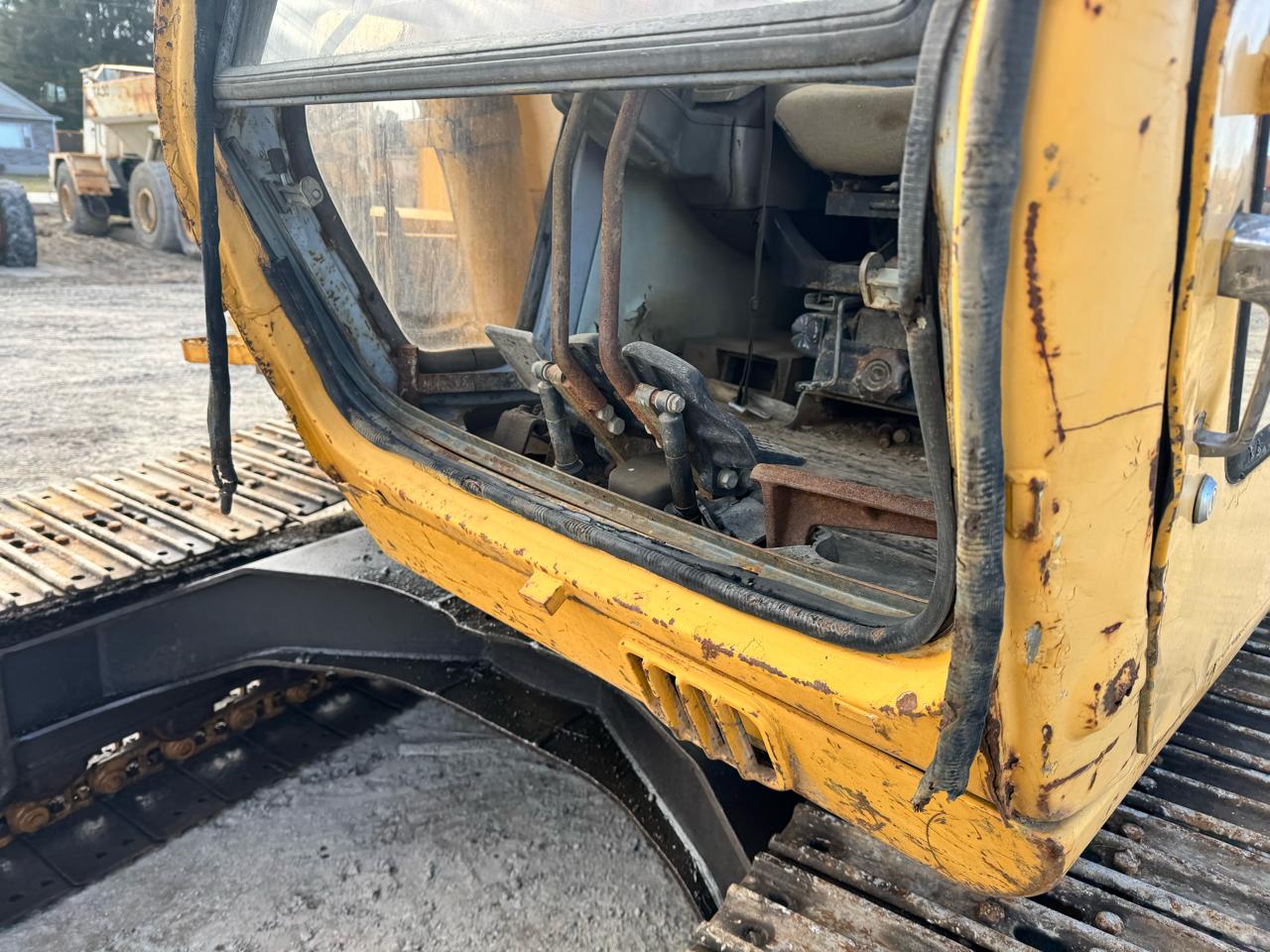 John Deere 490E  1993