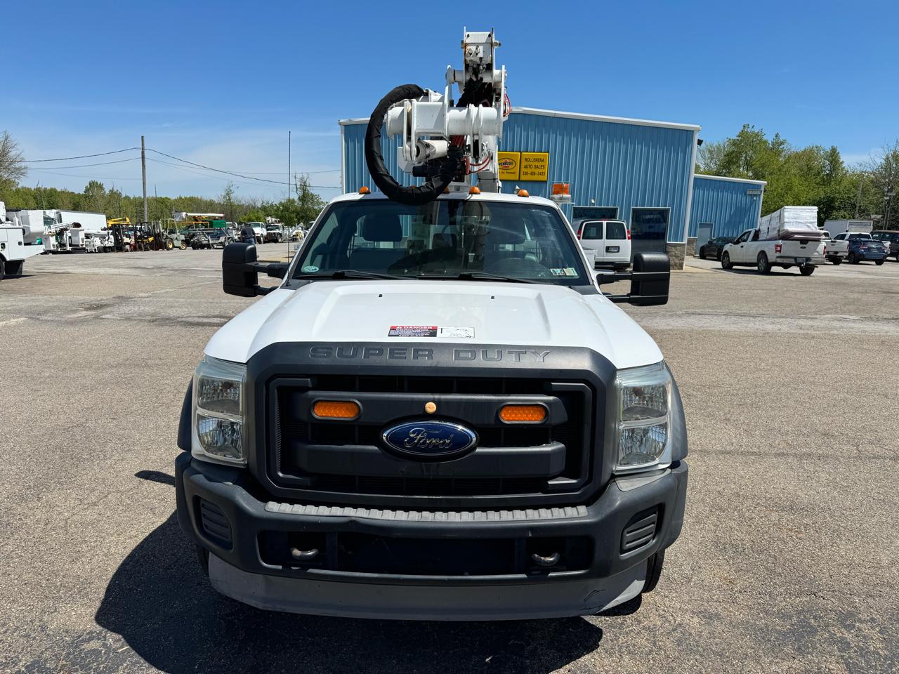 Ford Super Duty F-550 DRW 2WD Reg Cab 141" WB 60" CA XL 2013