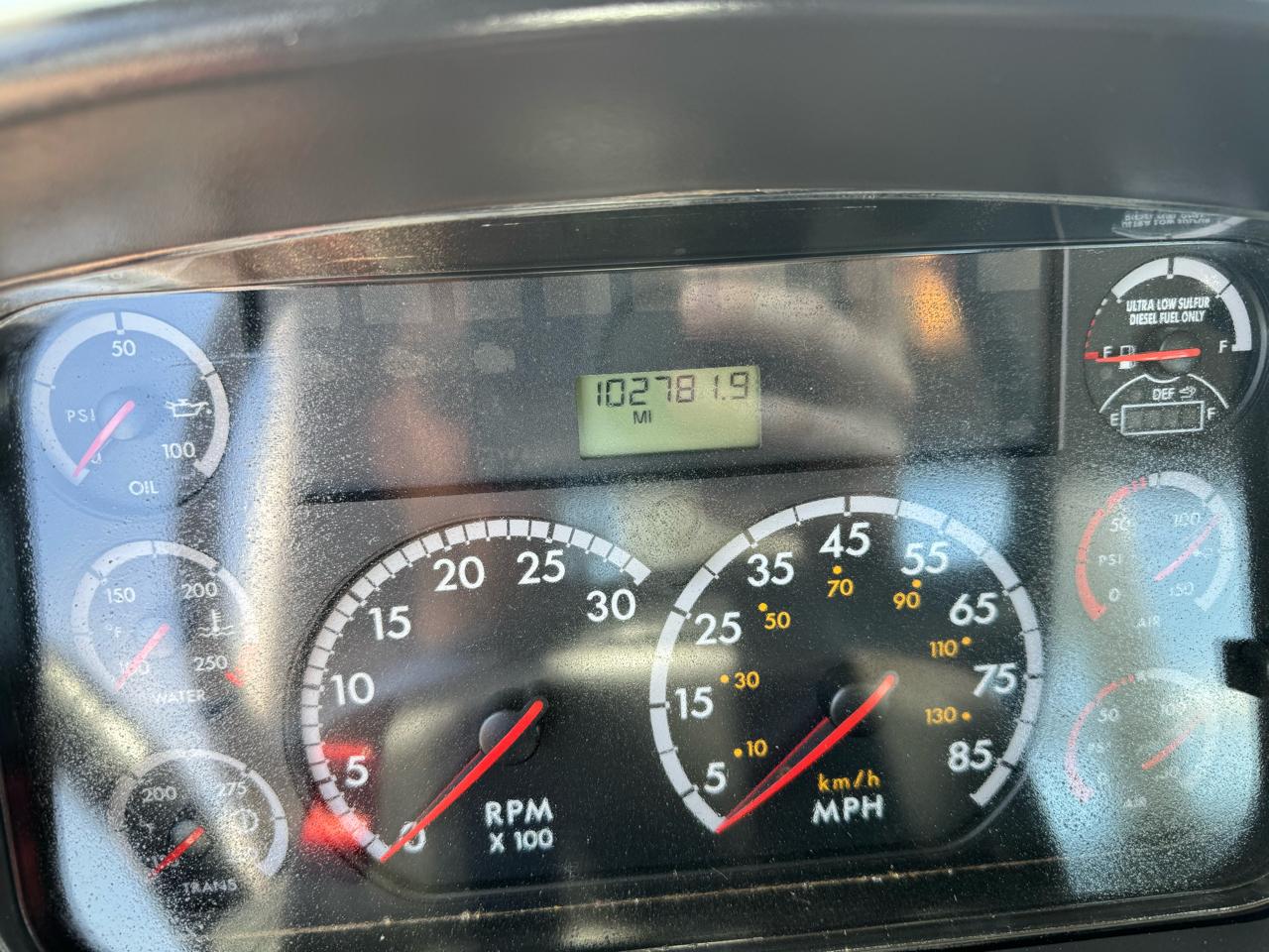 Freightliner M2 106  2014