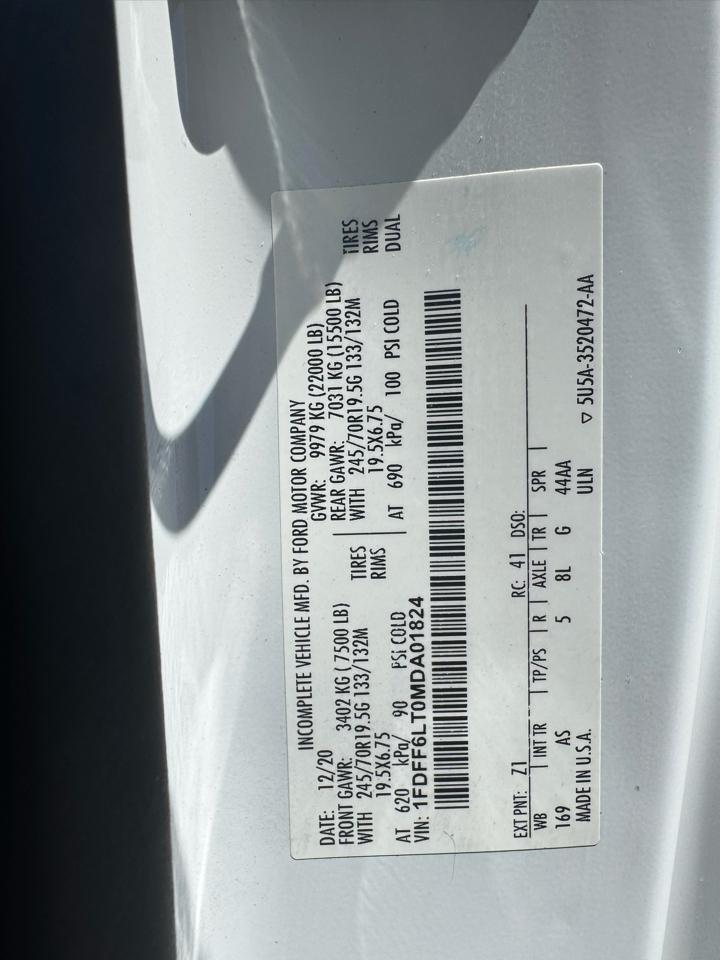 Ford Super Duty F-600 DRW XL 4WD Reg Cab 169" WB 84" CA 2021