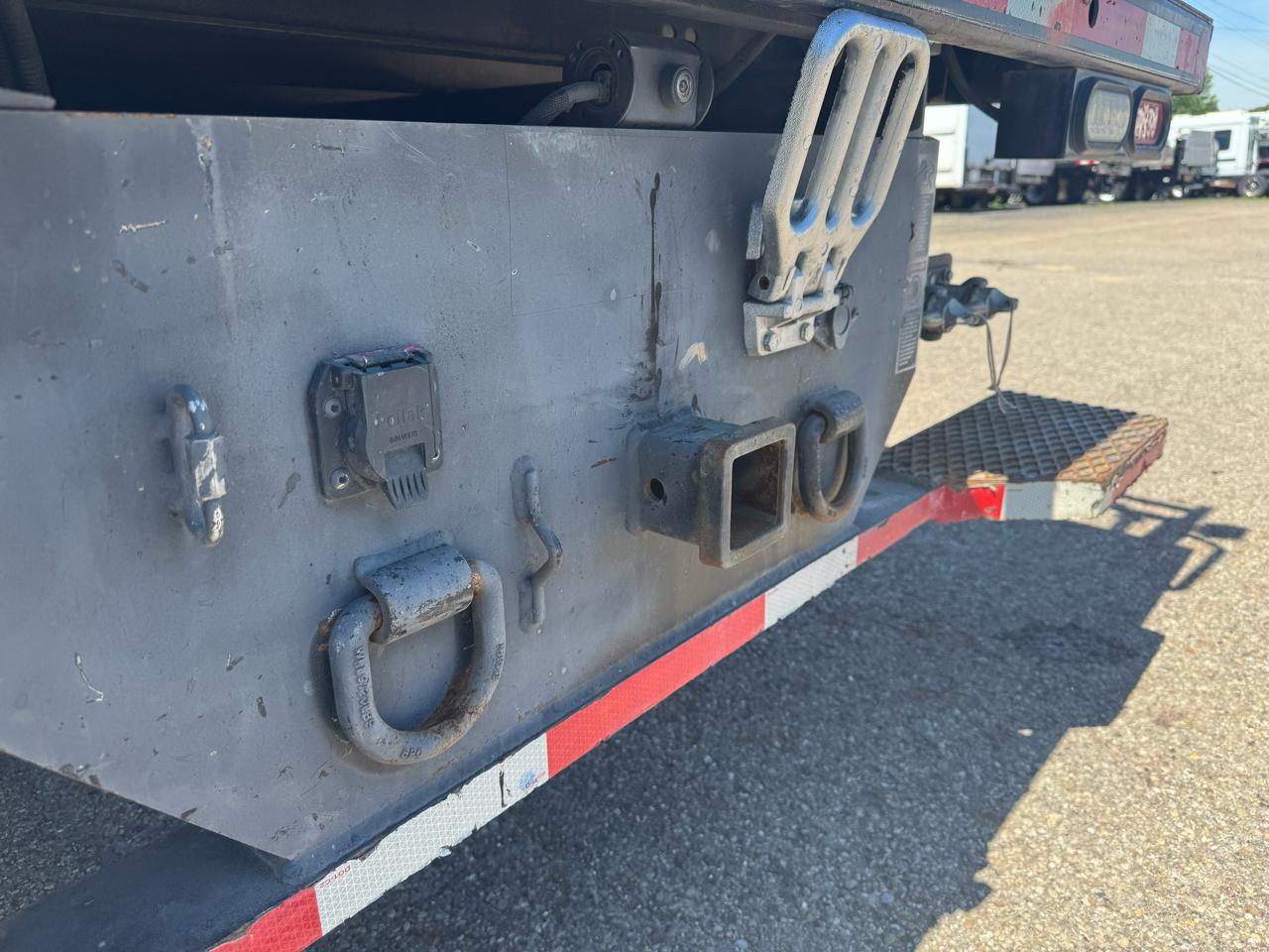 Ford Super Duty F-600 DRW XL 4WD Reg Cab 169" WB 84" CA 2021