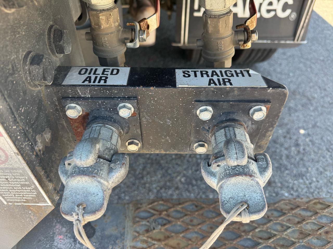 Ford Super Duty F-600 DRW XL 4WD Reg Cab 169" WB 84" CA 2021