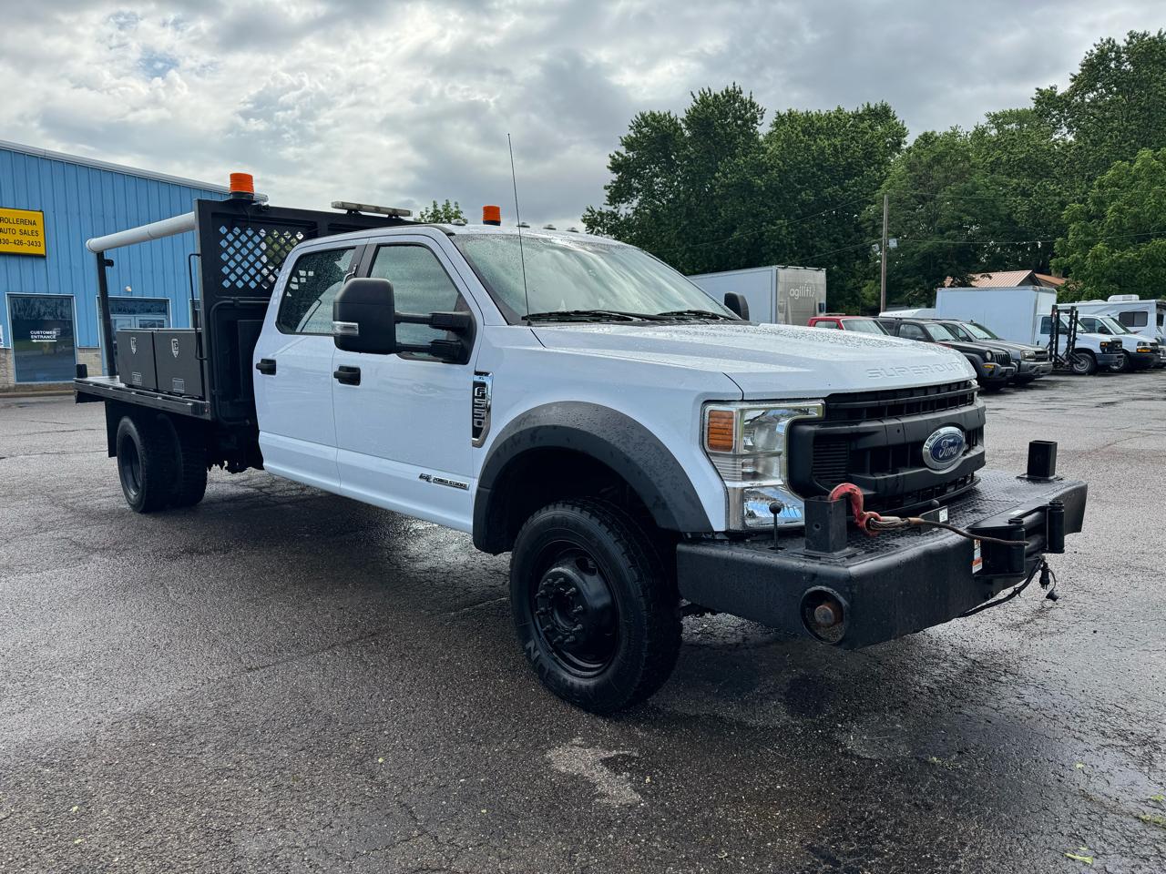 Ford Super Duty F-550 DRW XL 4WD Crew Cab 203" WB 84" CA 2020