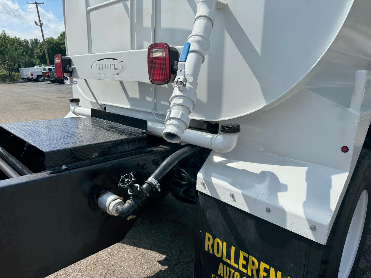 Freightliner M2 106  2023