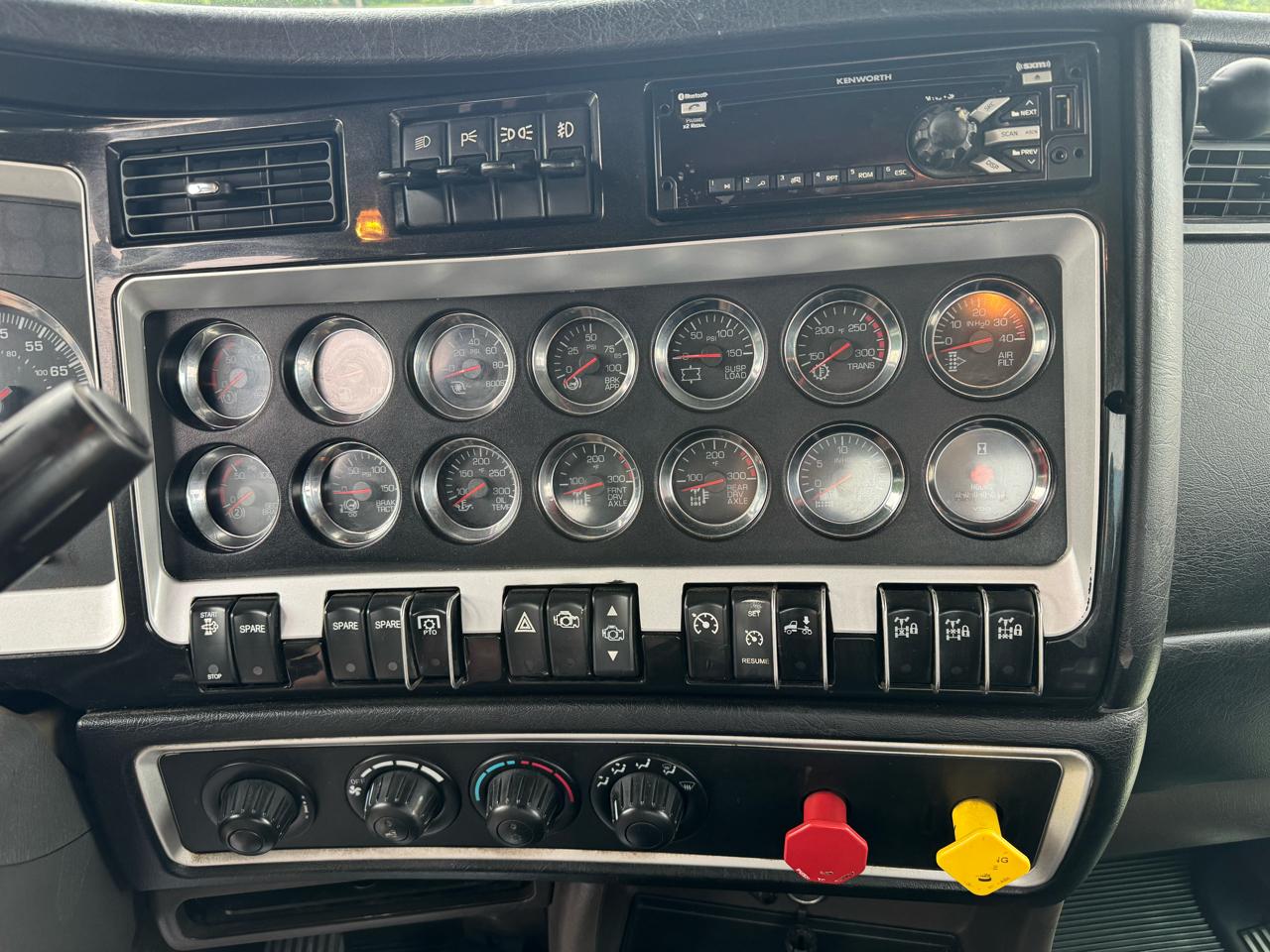 Kenworth T800  2015