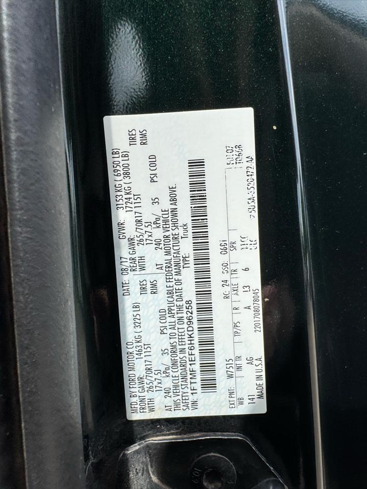 Ford F-150 XLT 4WD Reg Cab 8' Box 2017