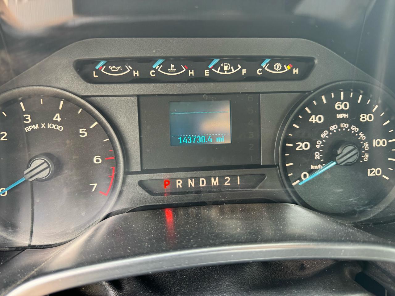 Ford F-150 XLT 4WD Reg Cab 8' Box 2017