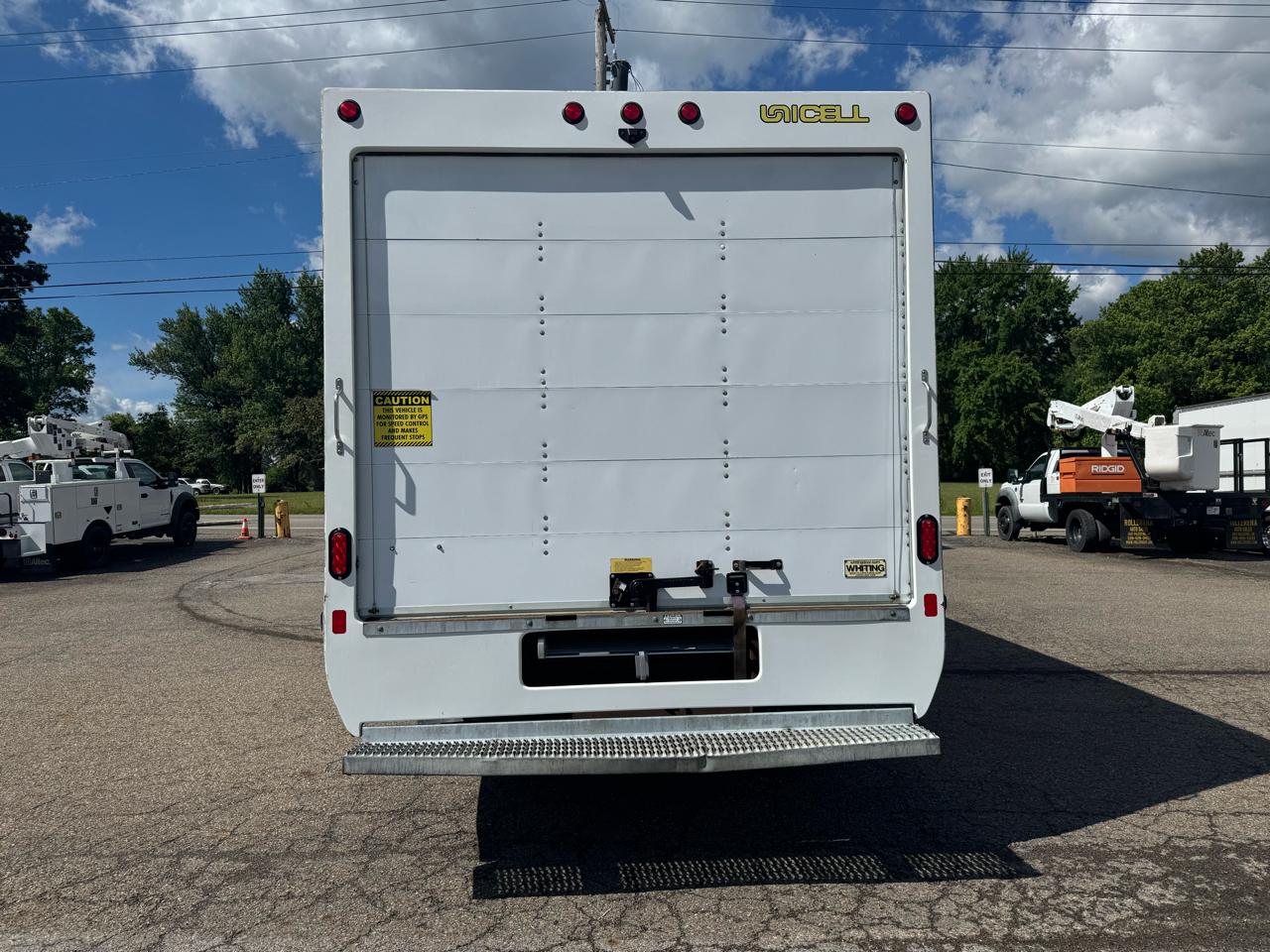 GMC Savana Commercial Cutaway 4500 Van 177" 2020