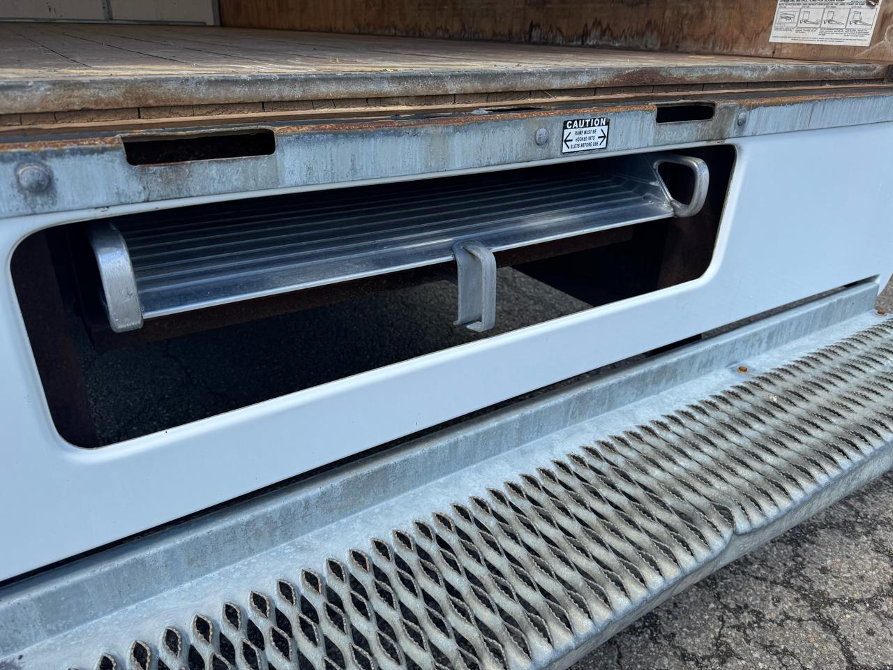 GMC Savana Commercial Cutaway 4500 Van 177" 2020