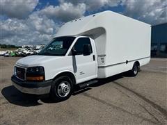 2020 GMC Savana Commercial Cutaway 