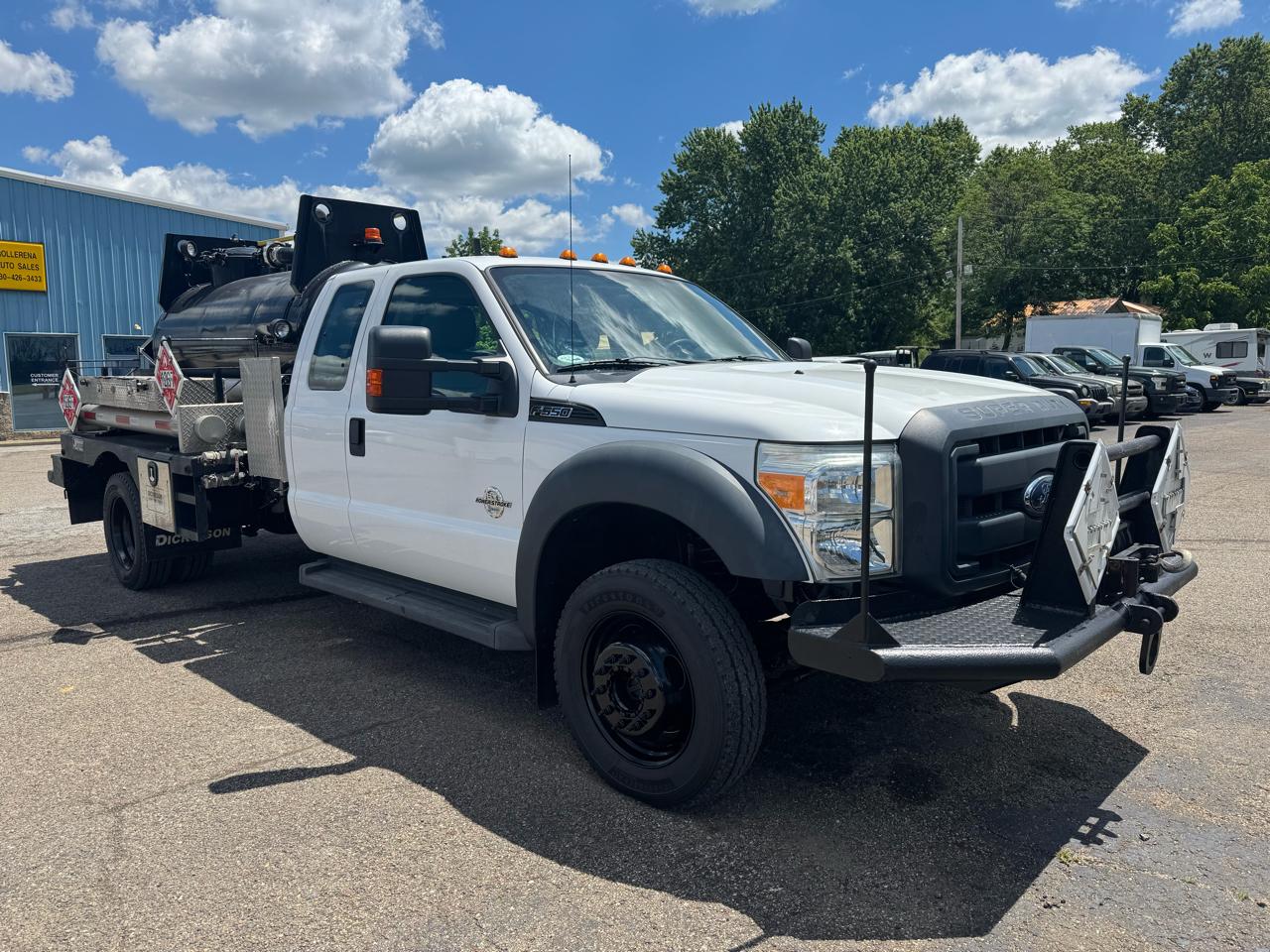 Ford Super Duty F-550 DRW 4WD SuperCab 186" WB 84" CA XL 2012