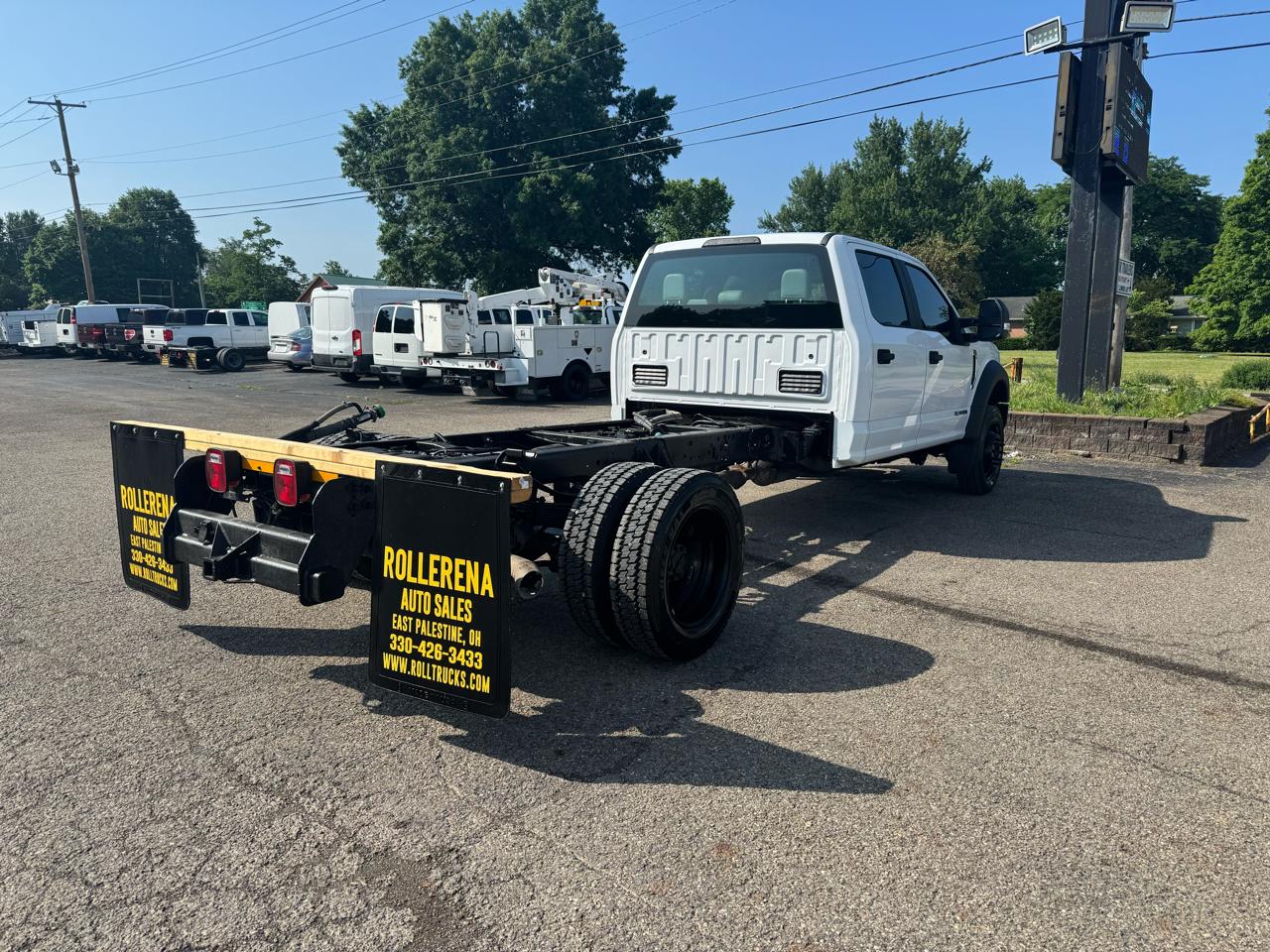 Ford Super Duty F-550 DRW XL 4WD Crew Cab 203" WB 84" CA 2019