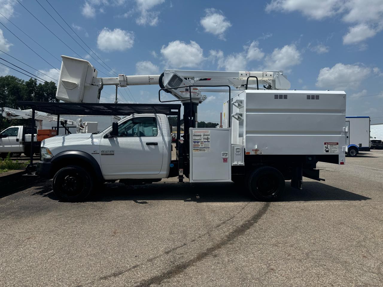 RAM 5500 Chassis Cab Tradesman 4x4 Reg Cab 84" CA 168.5" WB 2018