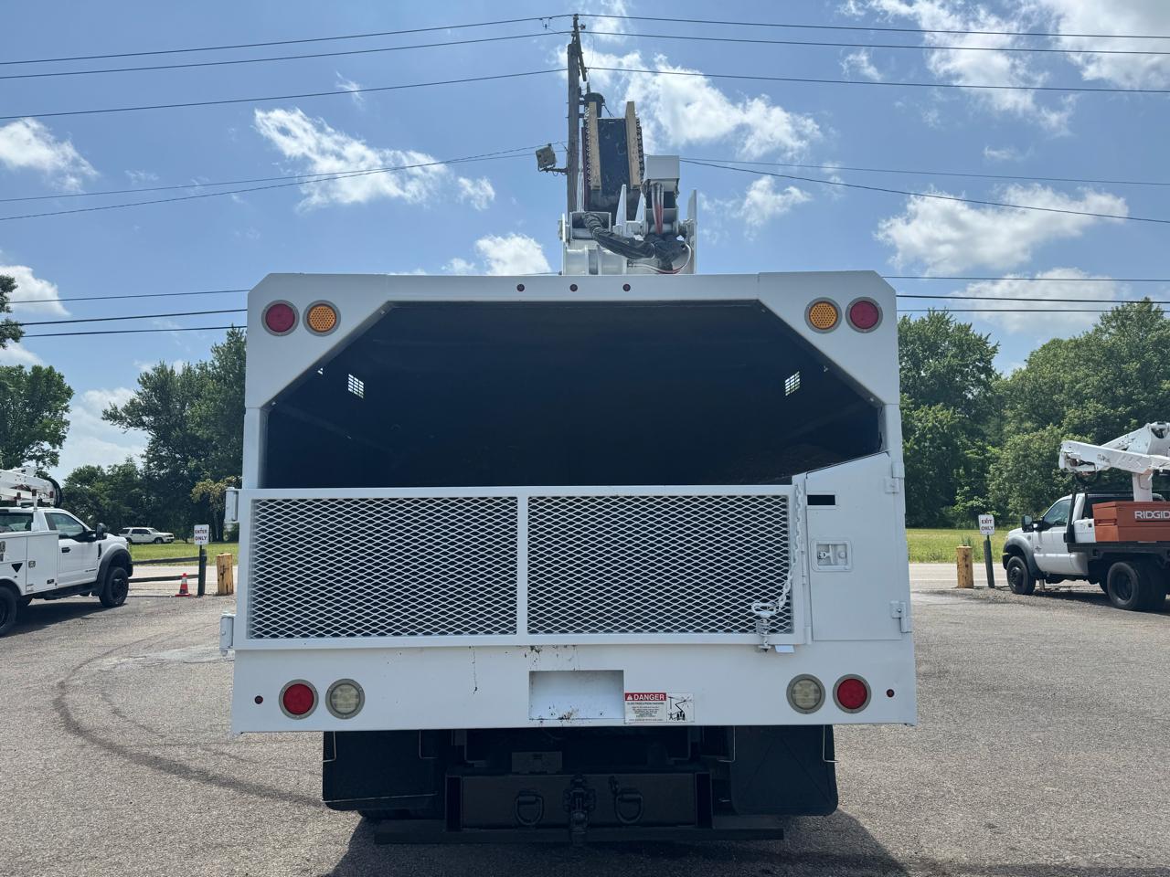 RAM 5500 Chassis Cab Tradesman 4x4 Reg Cab 84" CA 168.5" WB 2018