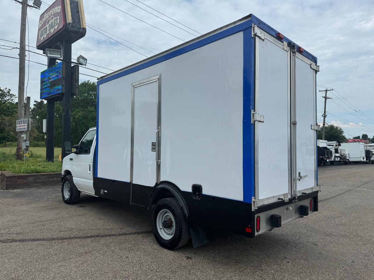 Ford E-Series Cutaway E-350 SRW 158" WB 2024