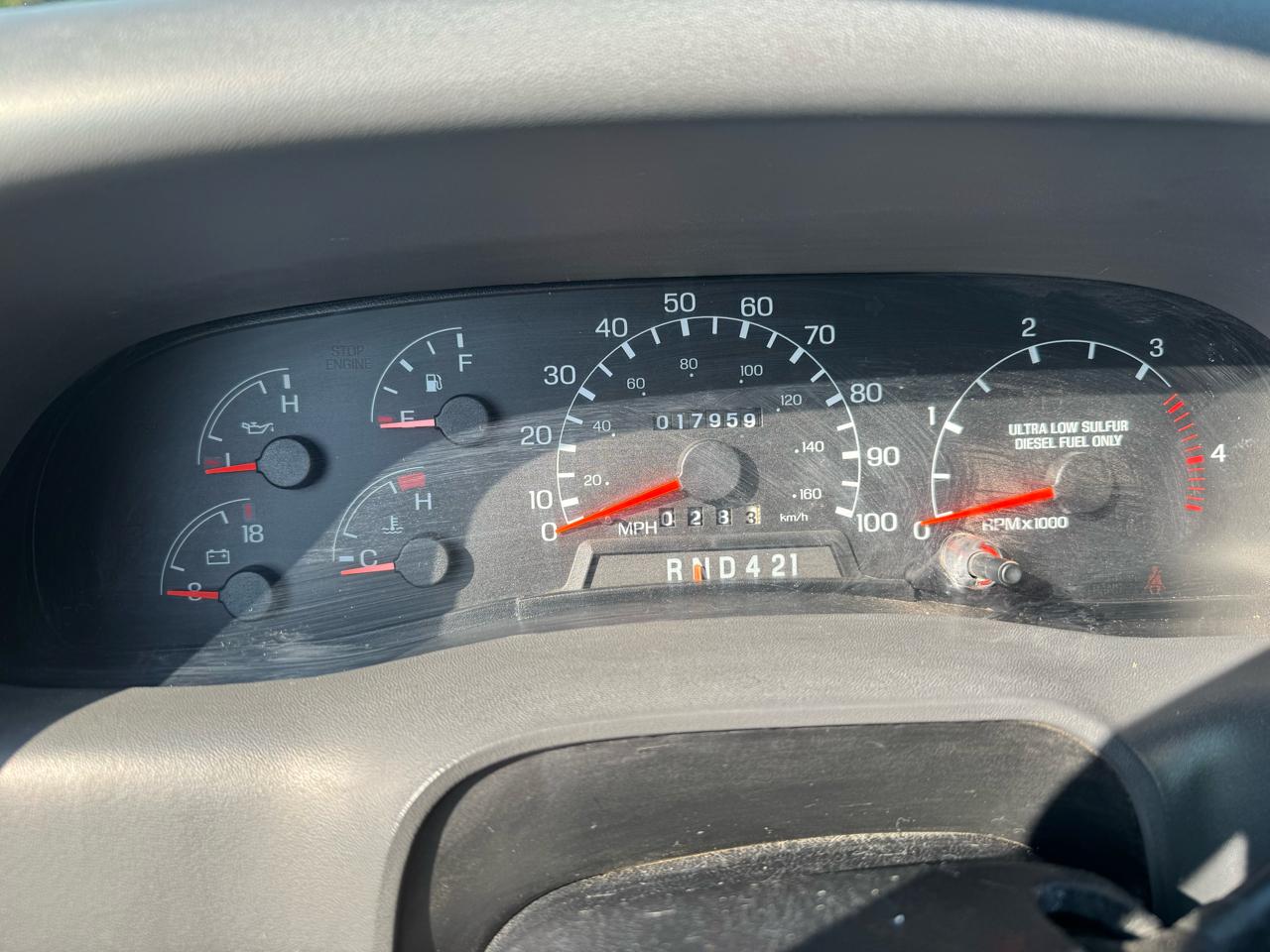 Ford Super Duty F-750 Straight Frame Crew Cab XL 2010
