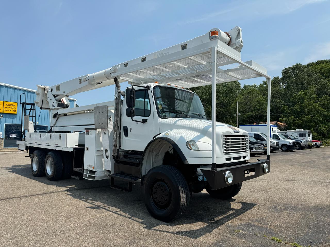 Freightliner M2 106  2013