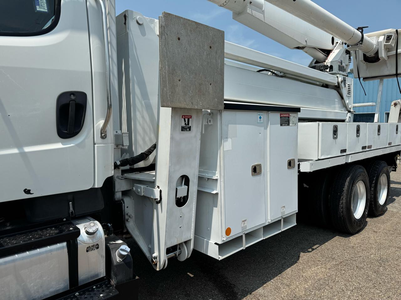 Freightliner M2 106  2013
