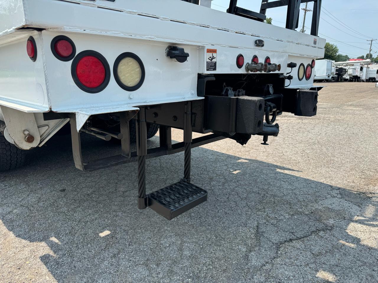 Freightliner M2 106  2013
