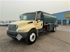 2005 International 4300 