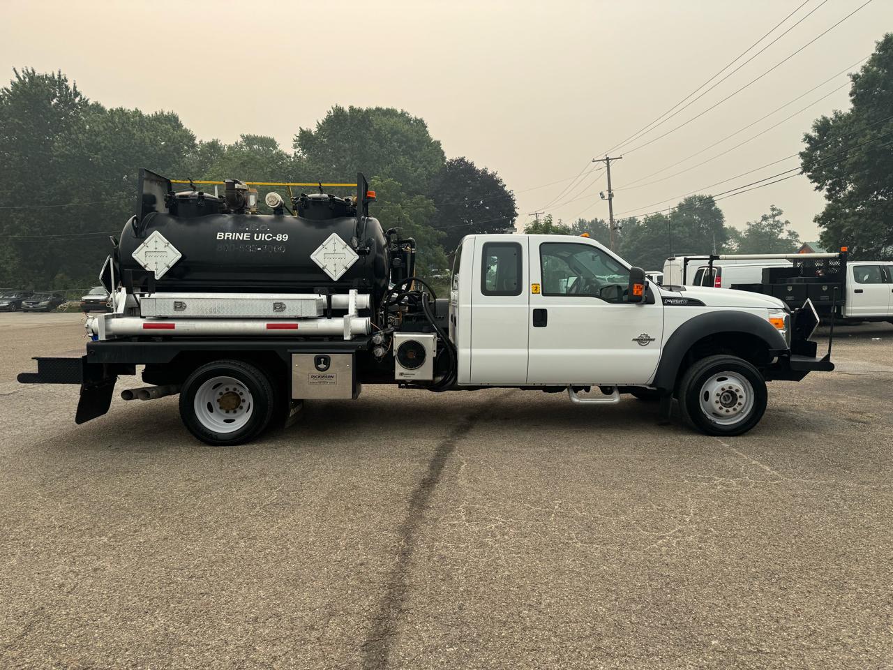 Ford Super Duty F-550 DRW 4WD SuperCab 186" WB 84" CA Lariat 2015