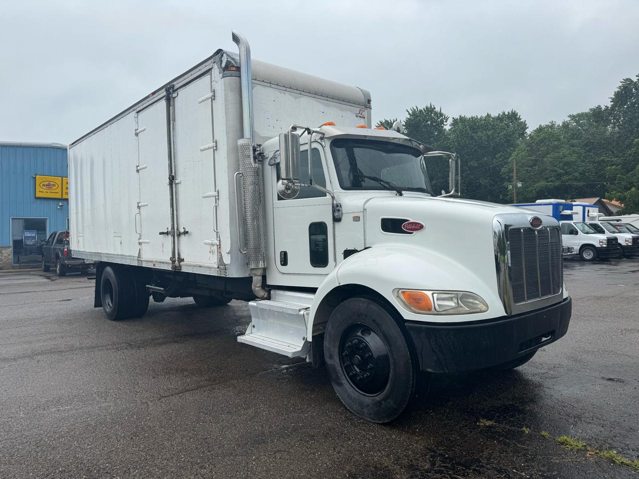 Peterbilt 337  2016