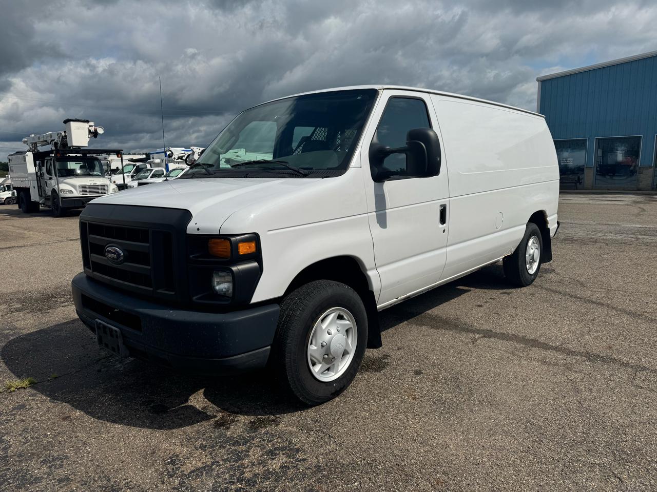 Ford Econoline Cargo Van E-150 Recreational 2008