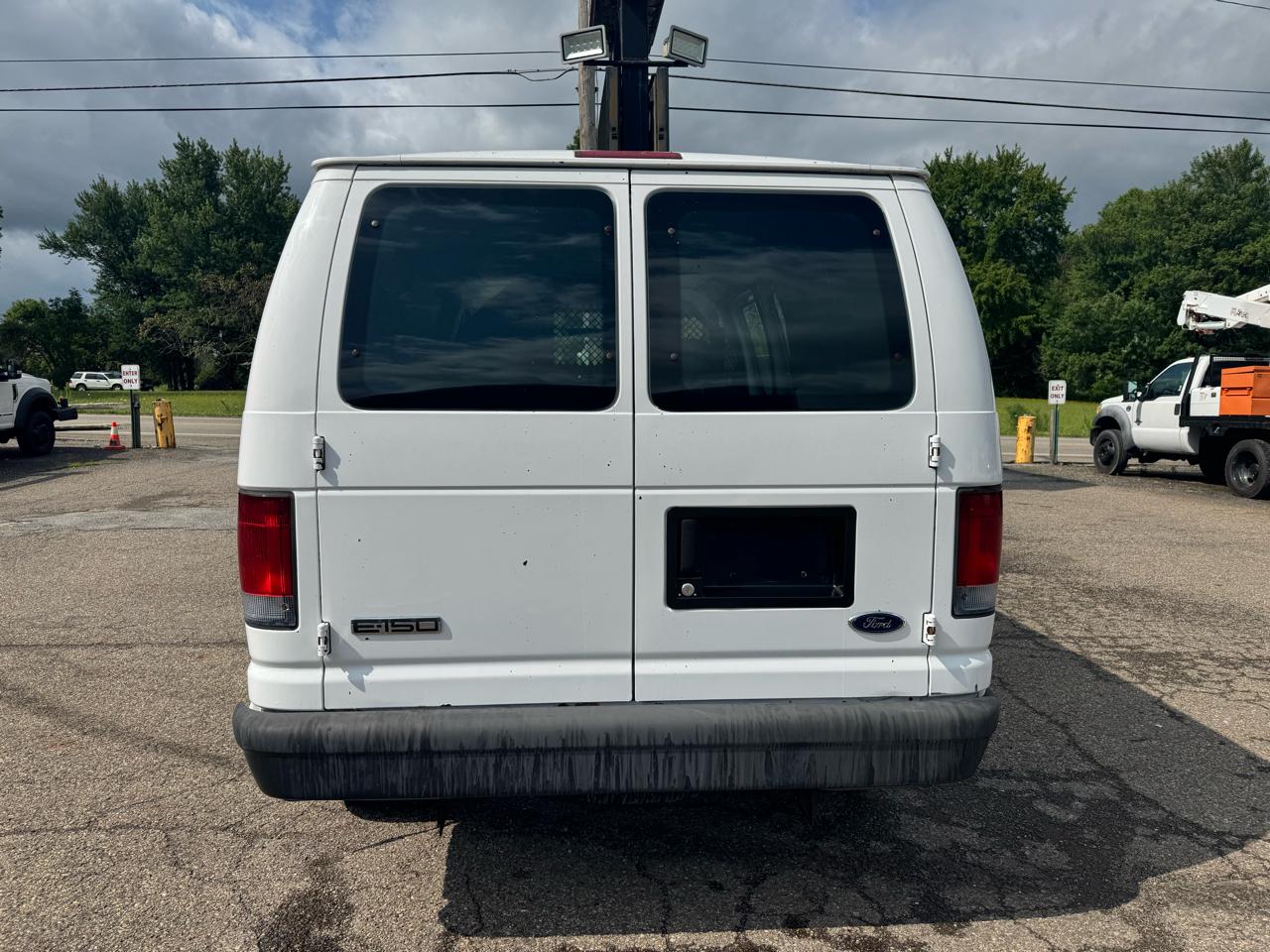 Ford Econoline Cargo Van E-150 Recreational 2008