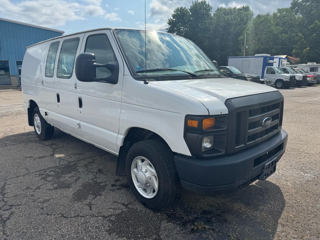 Ford Econoline Cargo Van E-150 Recreational 2008