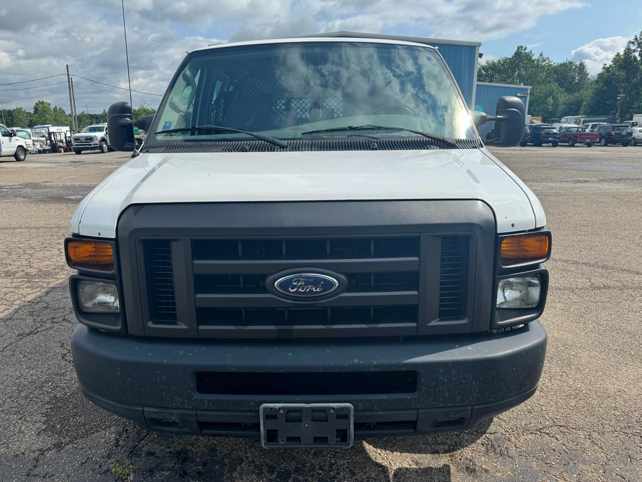 Ford Econoline Cargo Van E-150 Recreational 2008