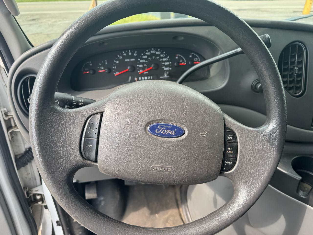 Ford Econoline Cargo Van E-150 Recreational 2008