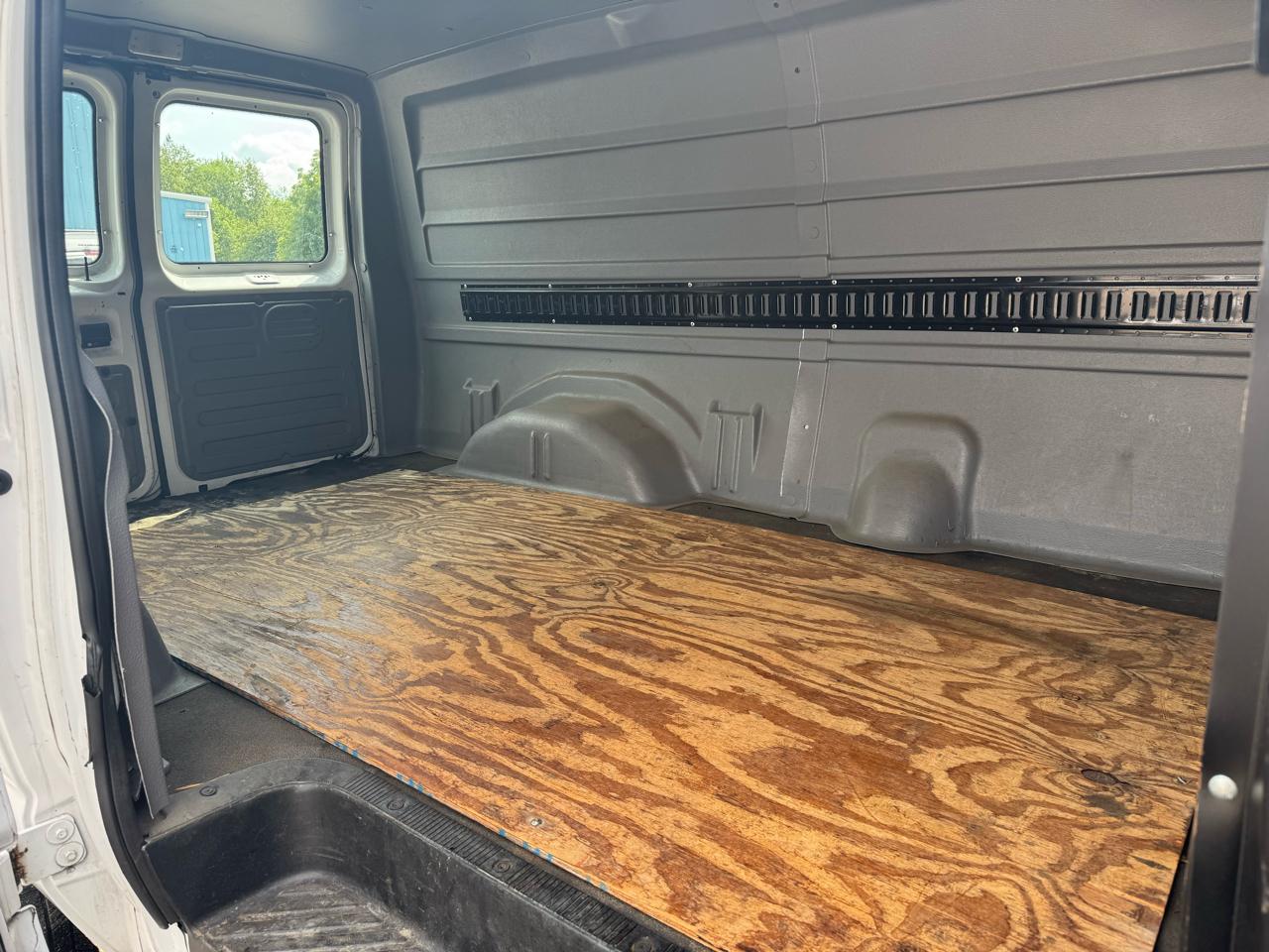 Ford Econoline Cargo Van E-150 Recreational 2008